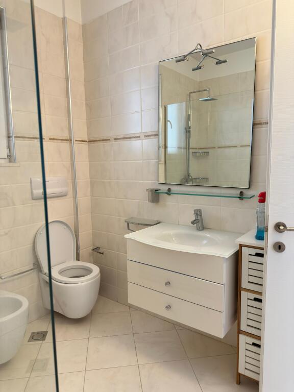 Appartamento 3+1 in affitto in via Elbasan