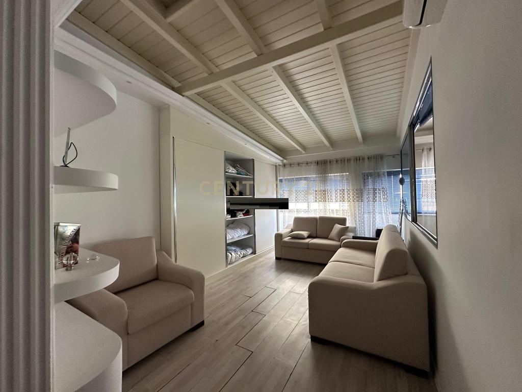 FOR SALE APARTMENT 2+1+2 NEAR THE BUILDING WITH ARROWS