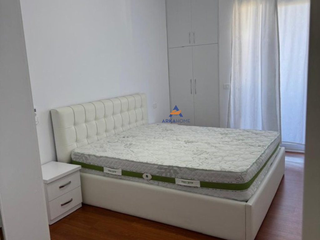 JEPET APARTAMENT ME QERA 2+1+BALLKON "RRUGA NDRE MJEDA,KOMPLEKSI STAR".