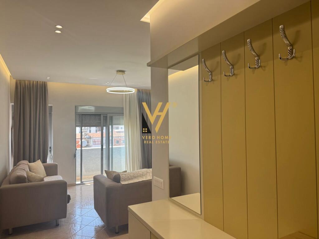 APARTMENT 2+1+2+2BLK FOR RENT UNITED SCHOOL