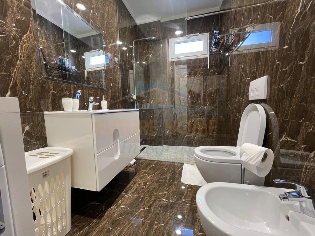 For sale Apartment 2+1+Parking Space, Liqeni i Thate