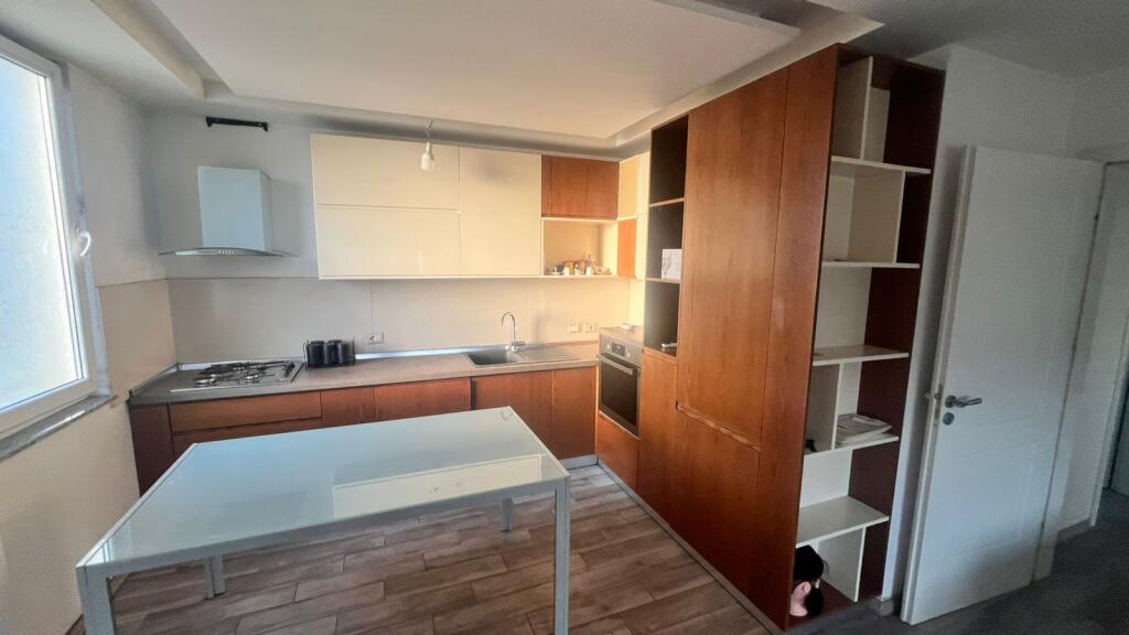 Apartament 2+1+2 me qera ne Astir