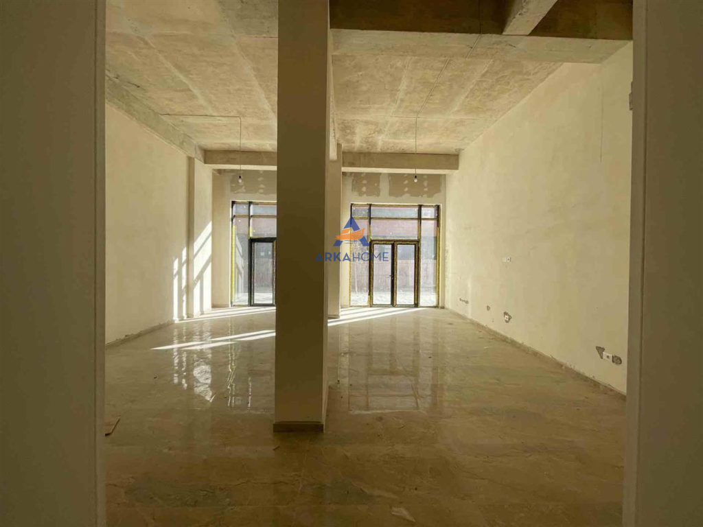 JEPET ME QERA BIZNESI 78M2 "TE GREEN CITY, ASTIR"