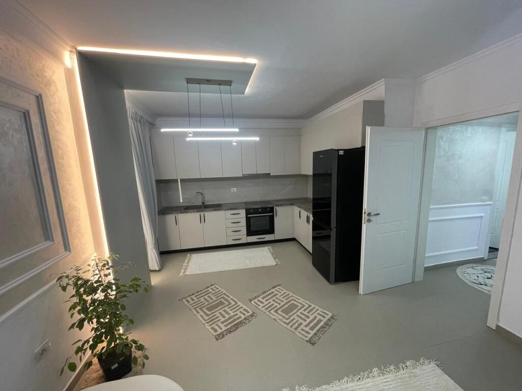 Apartment 2+1+2 for sale – Unaza e Re!