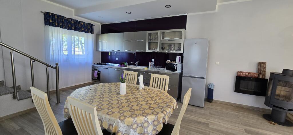house for rent laknas