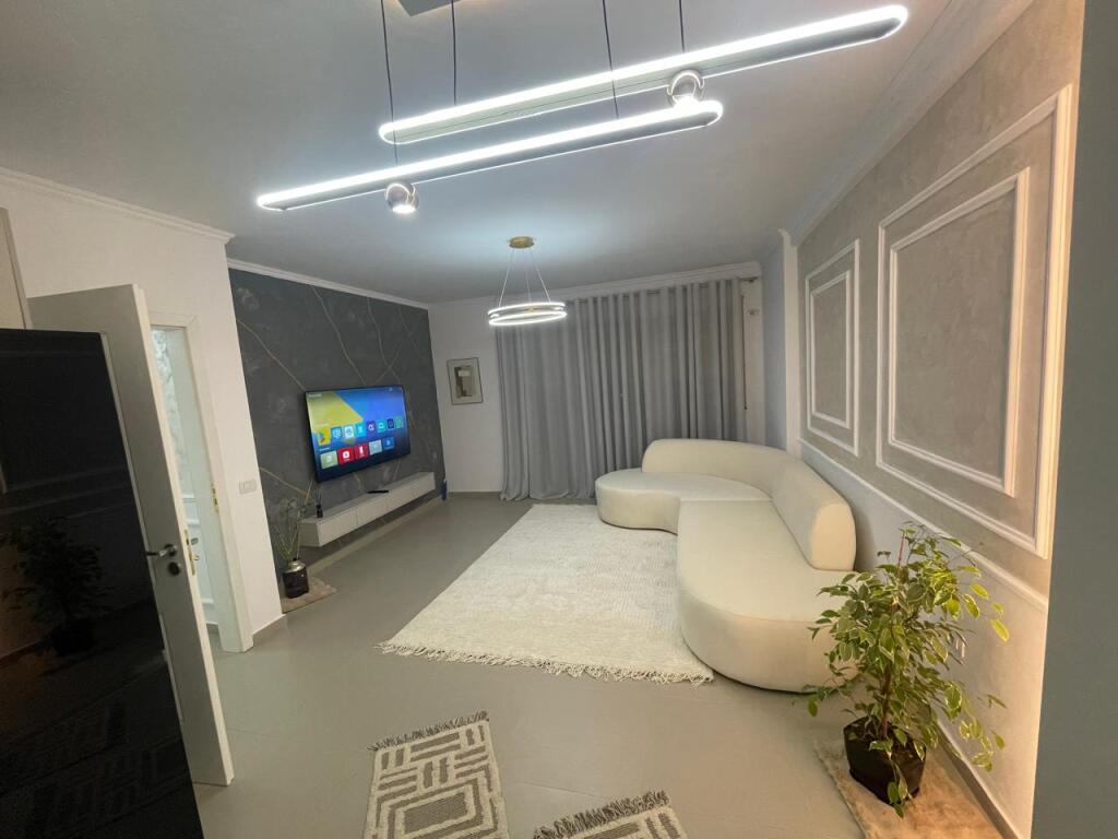 Apartment 2+1+2 for sale – Unaza e Re!