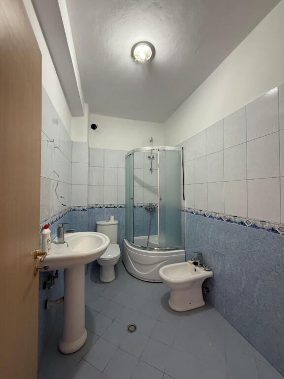 For sale 2+1 apartment at Liqeni i Thate near "Radison Hotel".
