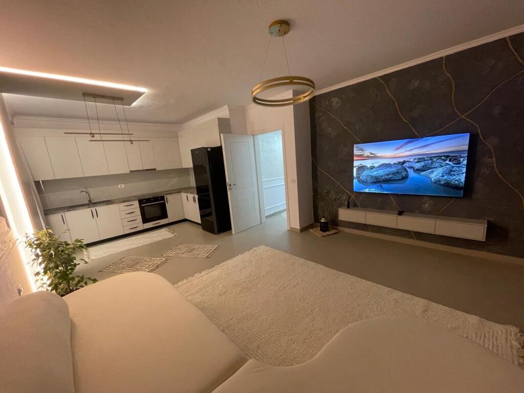 Apartment 2+1+2 for sale – Unaza e Re!