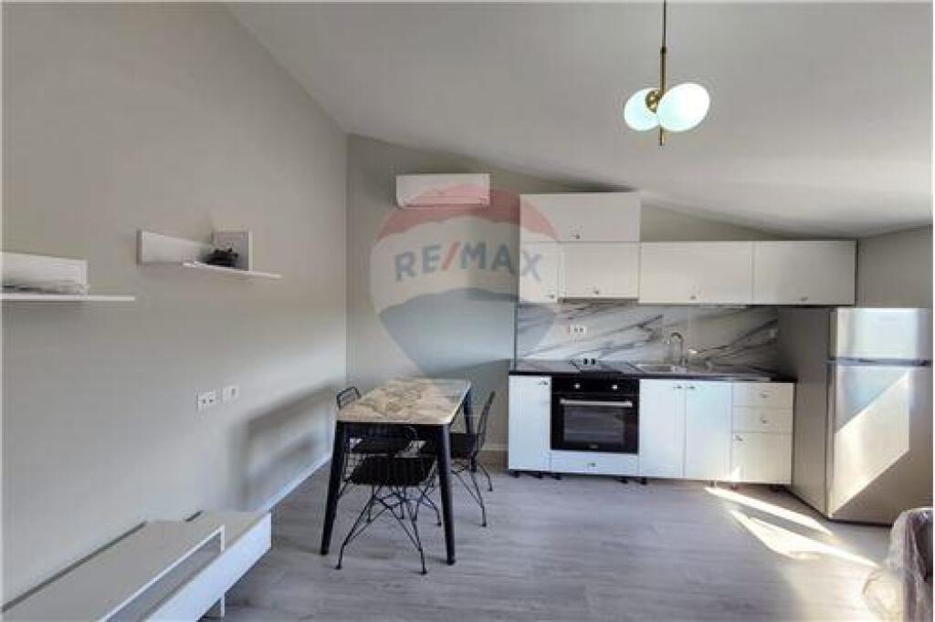 Jepet me qira apartament 1+1 tek Qyteti Studenti.