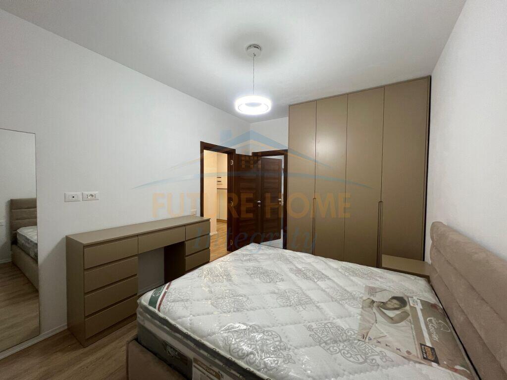 Rent, Apartment 2+1+2, Dibra Street, Tirana.