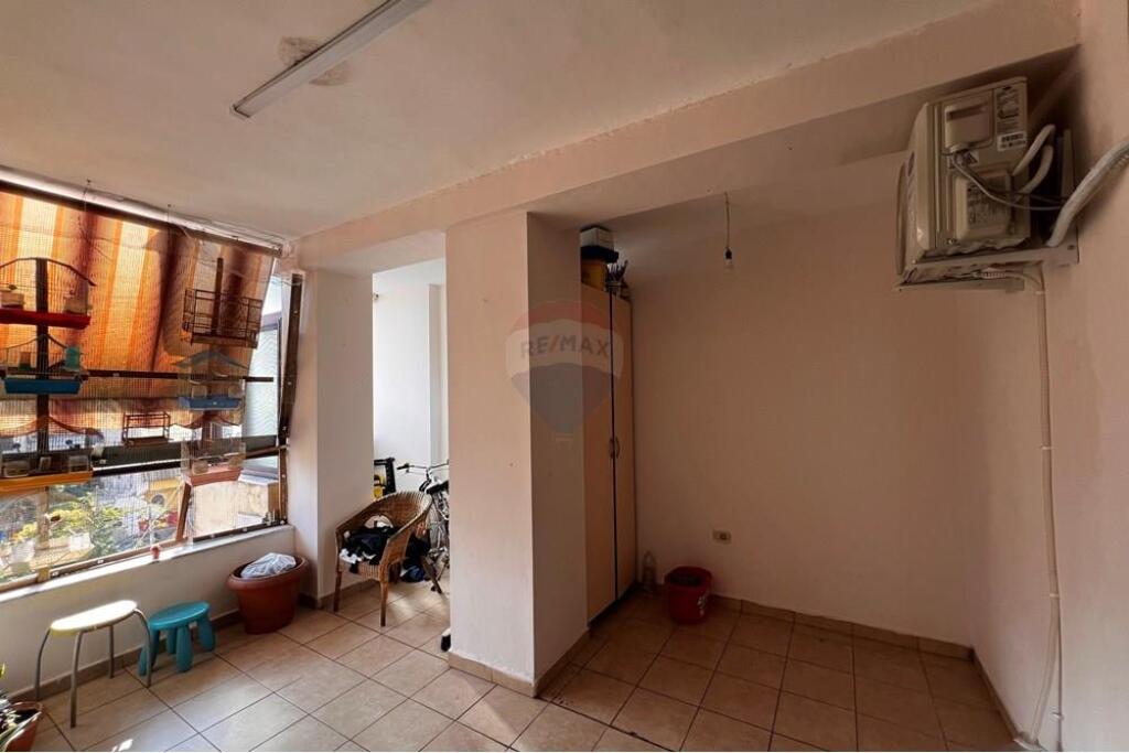 Apartament 3+1 me garazh ne shitje ne Qender!