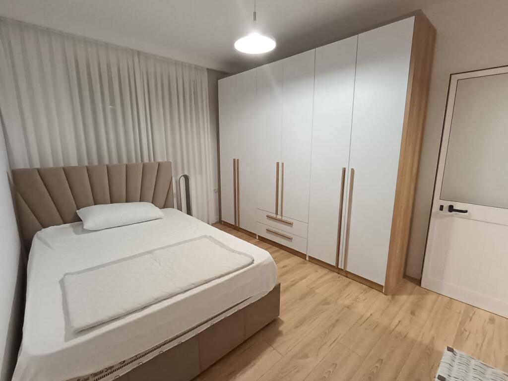 Apartment 3+1 for rent Rruga Karl Gega, Train Station near the old mill