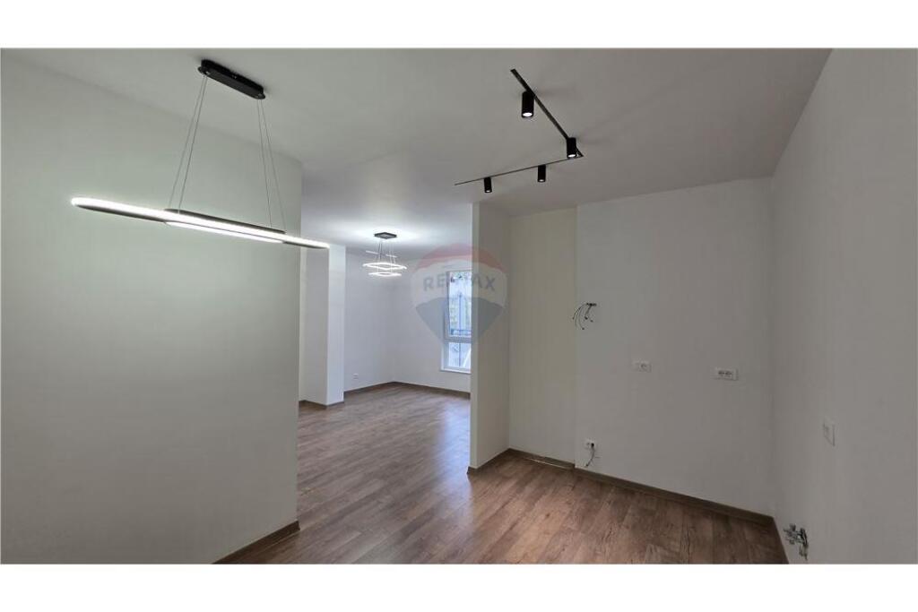 Apartament 2+1 për shitje te Rruga e Elbasanit.