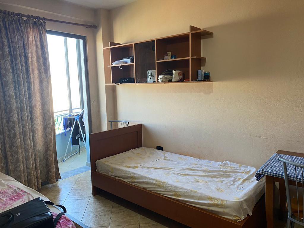 GARSIONERE PALLATI GRAND, ISH TREGU ELEKTRIK