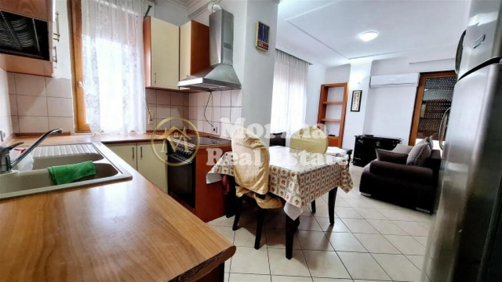 Qera, Apartament 1+1, Rruga Barrikadave