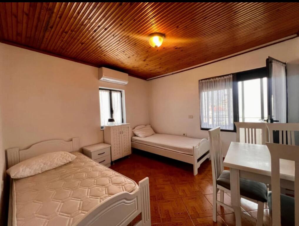 For rent, 4-story Villa, "American Hospital 2", Tirana.