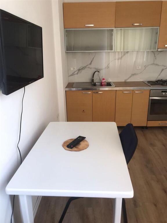 MONOLOCALE IN AFFITTO 35 M2 ASTIR