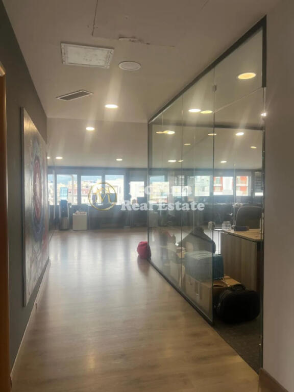 Business Environment for Rent "Electric Market"
