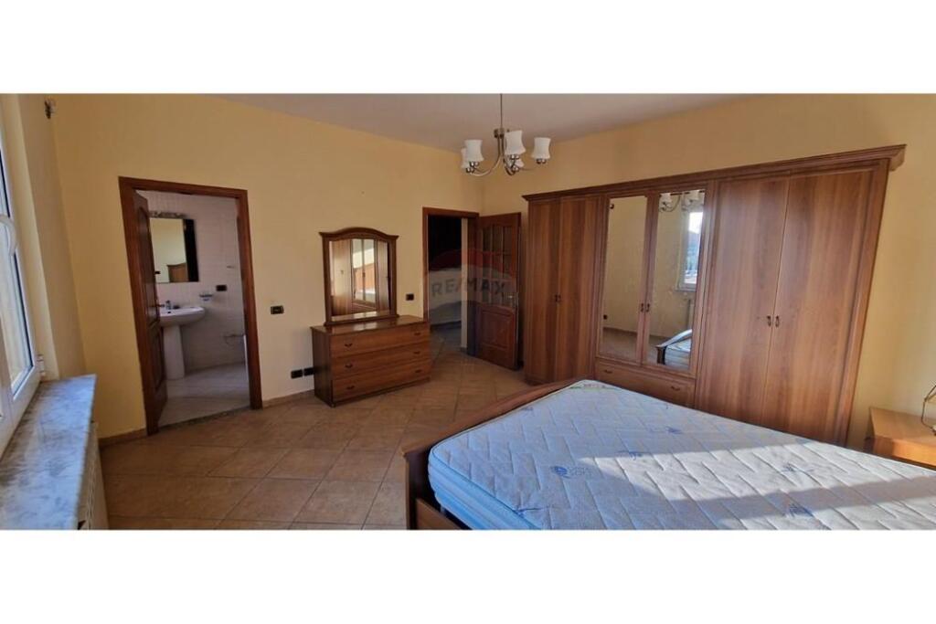 2+1 apartment for rent at 5 Maji