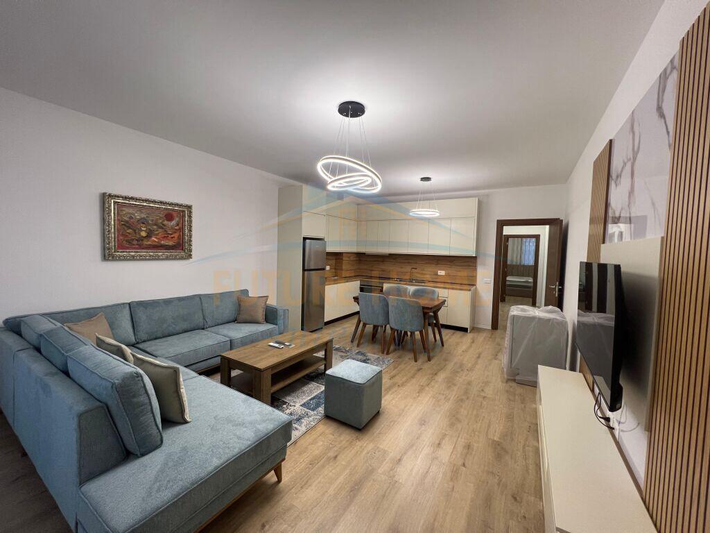 Rent, Apartment 2+1+2, Dibra Street, Tirana.