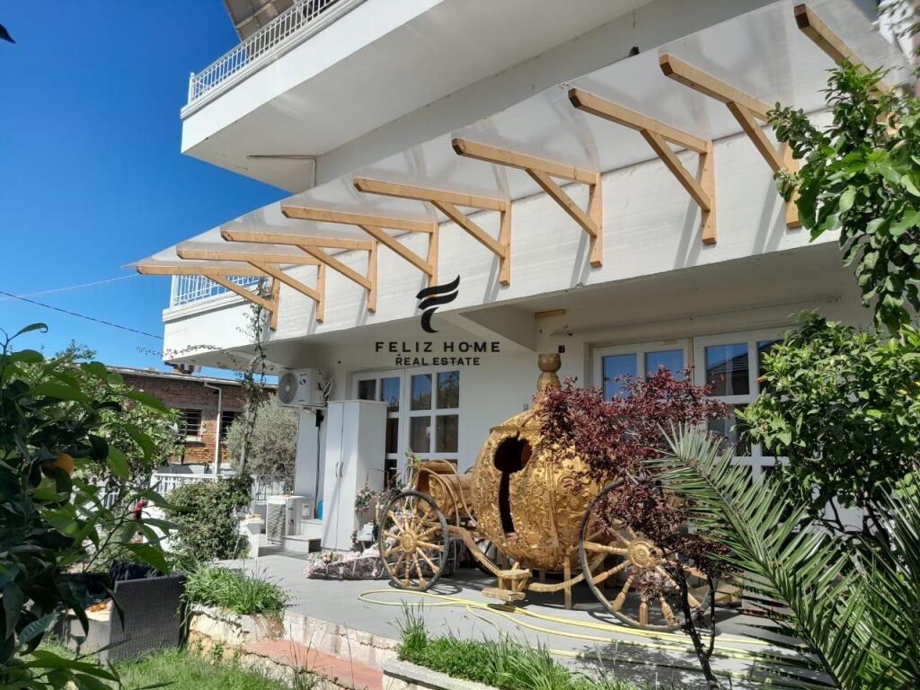 VILLA FOR RENT 500 M2 KINOSTUDIO