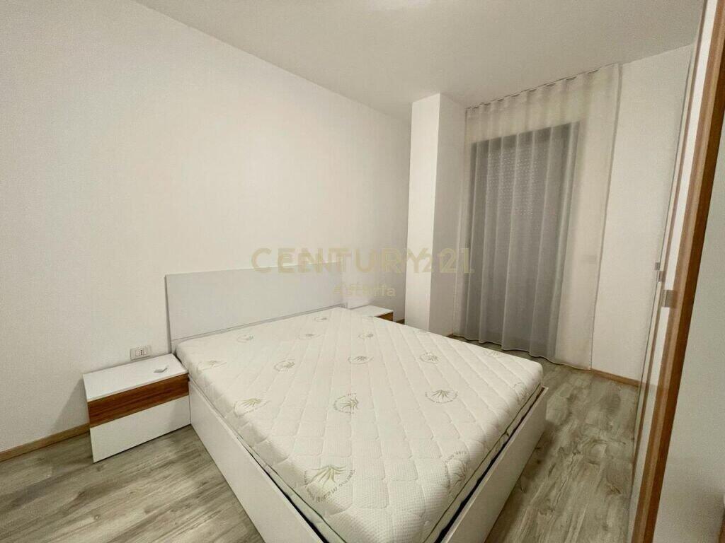 APARTMENT 3+1+2 WITH PARKING SPACE, DECEMBER 21, NEAR HOTEL MONDIAL.