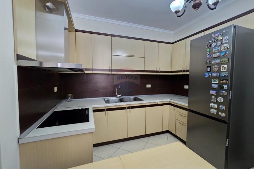 We are renting an apartment 2+1 plus parking.
