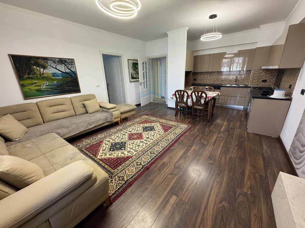 Rent, Apartment 1+1, Myslym Shyri