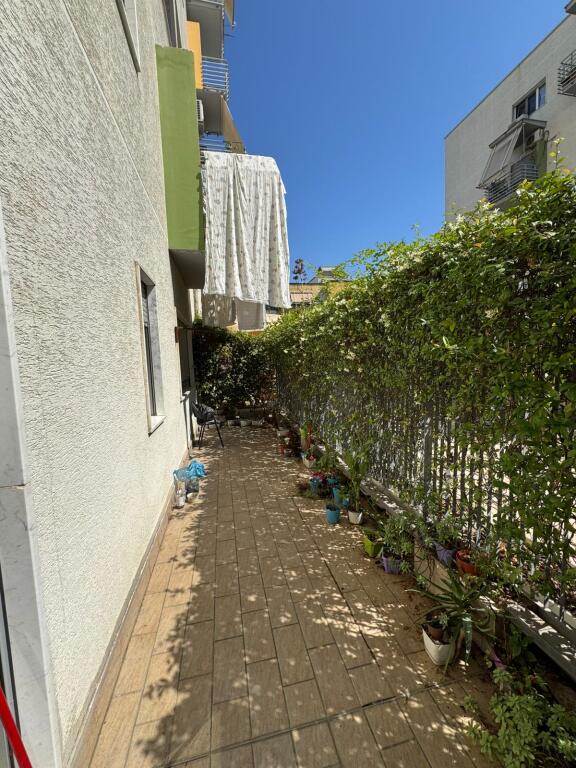 For rent Apartment 1+1 located on 5 Maj Street, near Concord Center.