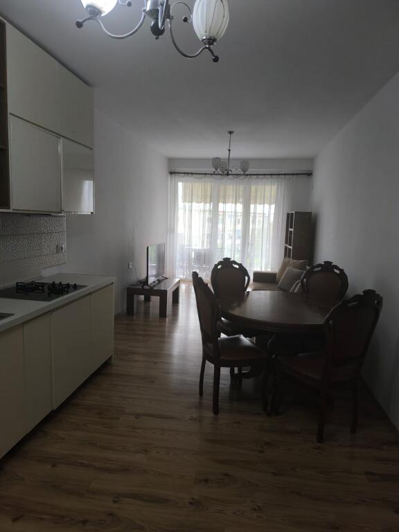 Apartamenti me qera 2+1 te rruga Pjeter Budi