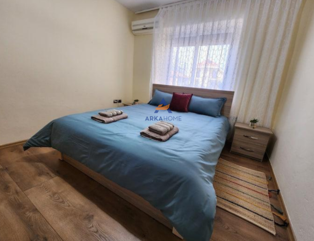 JEPET APARTAMENT ME QERA 1+1 TEK SELVIA.