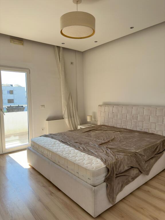 Appartamento 3+1 in affitto in via Elbasan