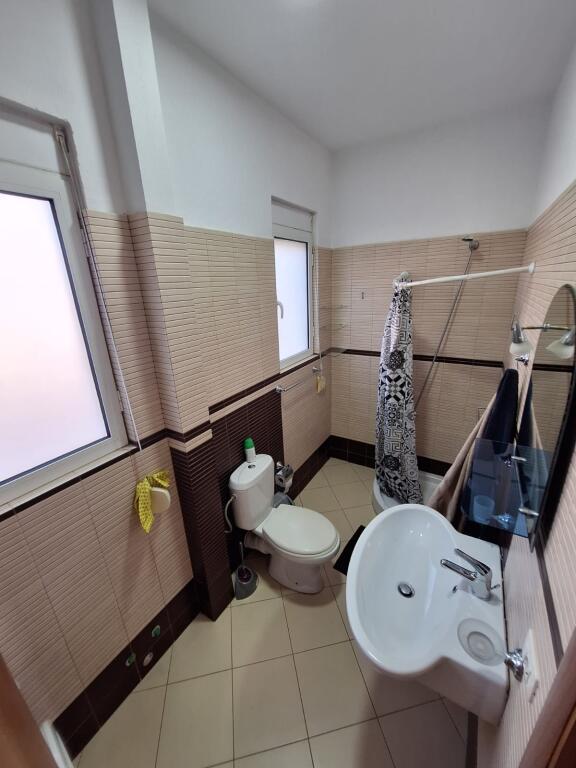 Apartament 1+1 për qera te Qytet Studenti