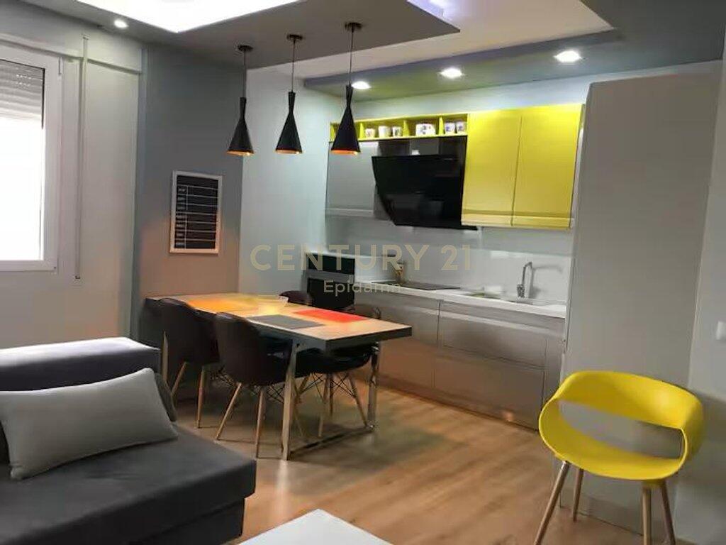 Apartment 2+1+2 for rent near the first station in Plazh !!