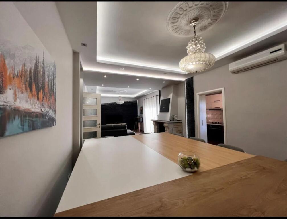 For rent, 4-story Villa, "American Hospital 2", Tirana.