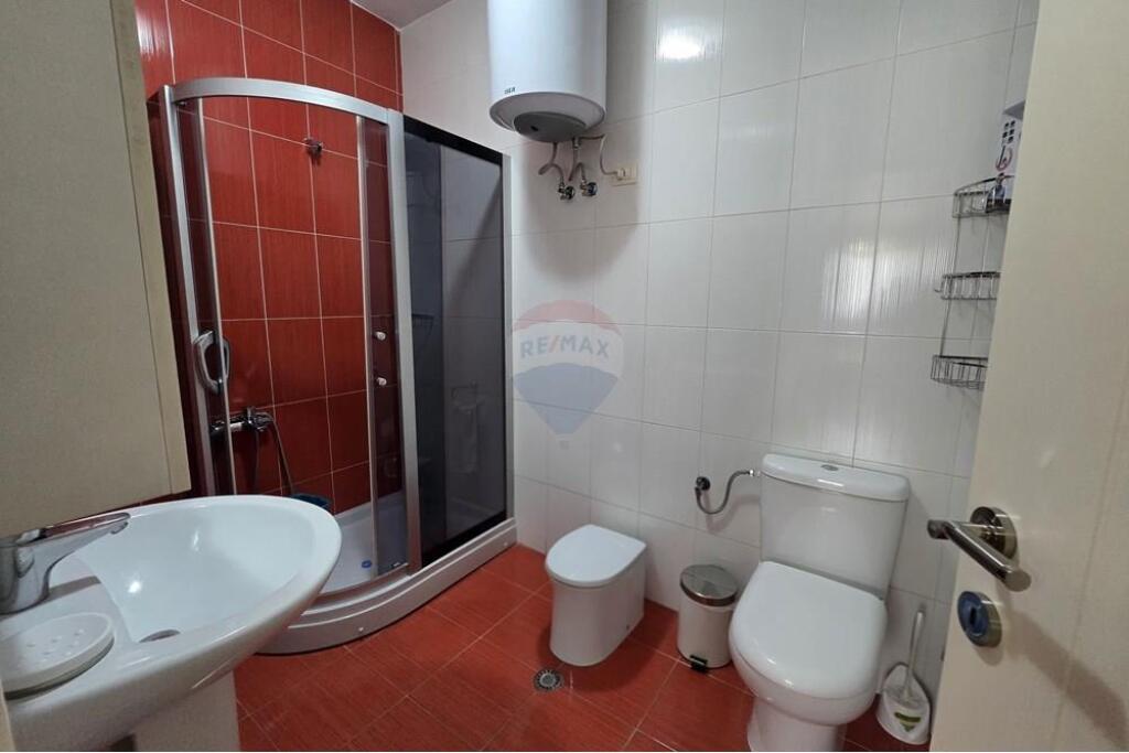 We are renting an apartment 2+1 plus parking.