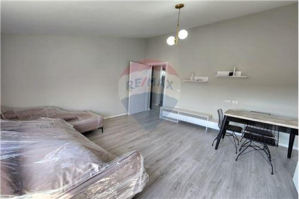 Jepet me qira apartament 1+1 tek Qyteti Studenti.