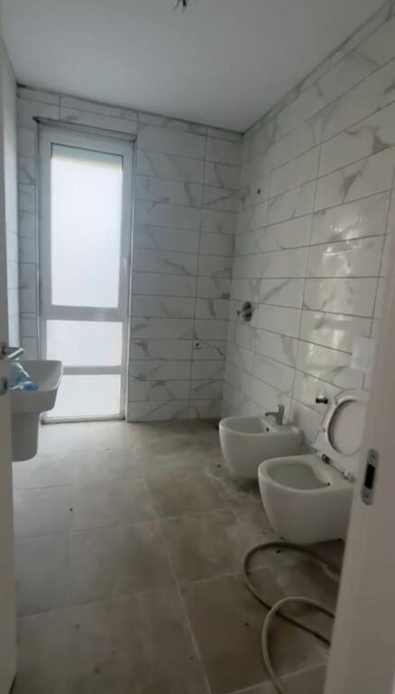 FOR SALE APARTMENT 1+1 GJIRI LALEZIT