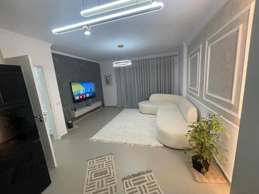 Apartment 2+1+2 for sale – Unaza e Re!