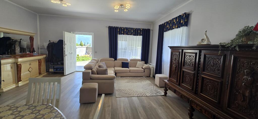 house for rent laknas