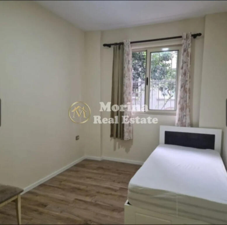 Rent! Entrance 2+1, Myslym Shyri,