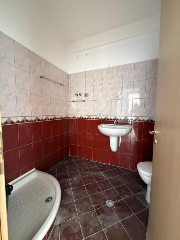 For sale 2+1 apartment at Liqeni i Thate near "Radison Hotel".