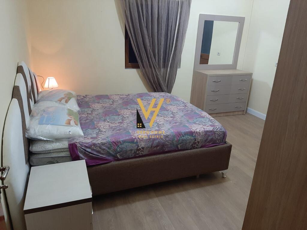 AFFITTASI VILLA A 3 PIANI A MEZEZ