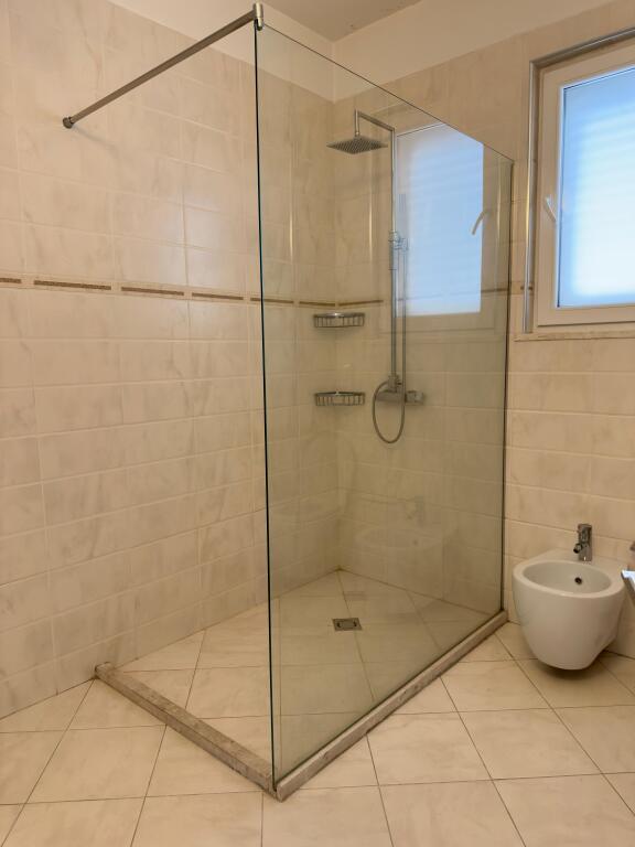 Appartamento 3+1 in affitto in via Elbasan