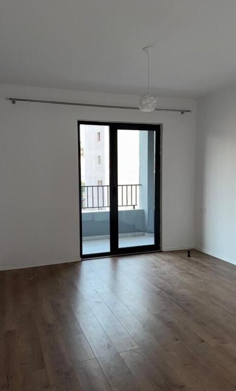Apartament me qera 2+1 Kamez