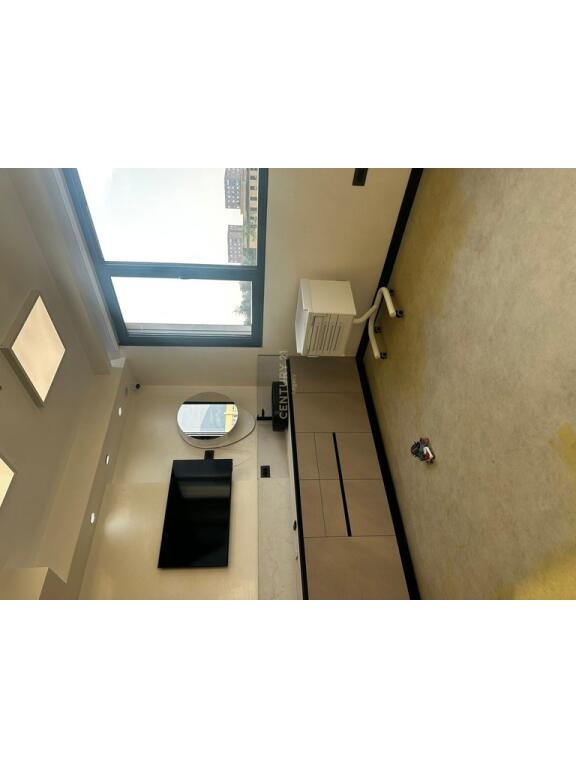 We offer a Dental Clinic for sale at the ASL complex, OxhakU.