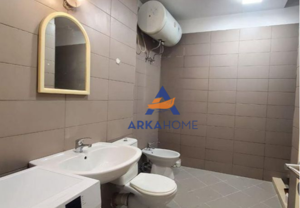 FOR SALE APARTMENT 2+1+BALCONY NEAR THE MINISTRY OF JUSTICE, ZOGU I PARË BOULEVARD