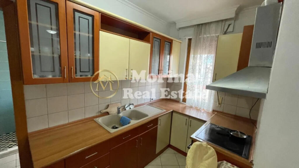 Qera, Apartament 1+1, Rruga Barrikadave