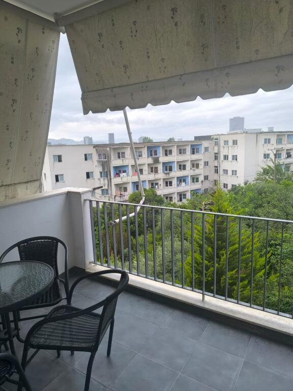 Apartamenti me qera 2+1 te rruga Pjeter Budi