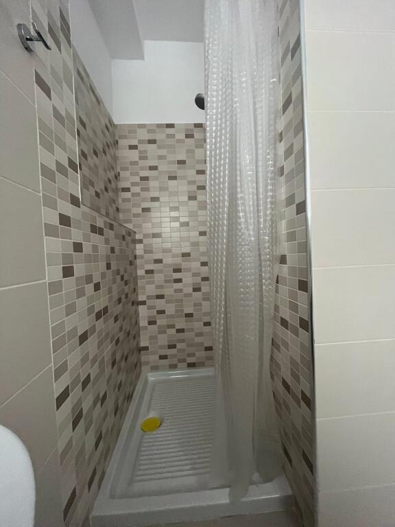 2+1 Apartment for Rent in Lungomare, Vlorë